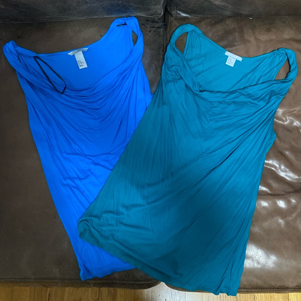 2 H&M blue and teal sleeveless shirt bundle M